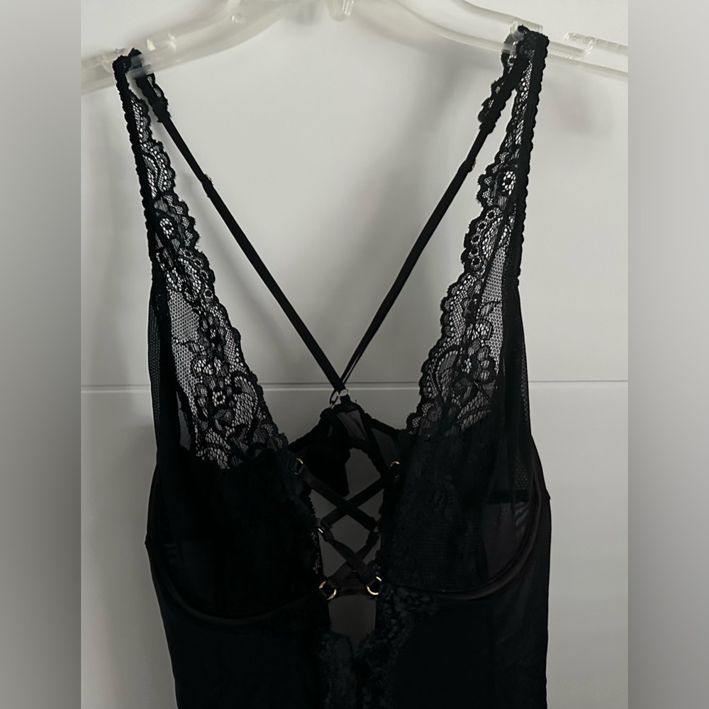 Women’s Negligee - Picture 4 of 15